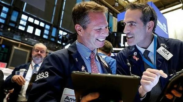 Chứng khoán Mỹ tăng điểm, S&P 500 và Nasdaq Composite lại lập kỷ lục mới