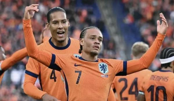Hà Lan thắng Iceland 4 bàn, De Jong chia tay Euro 2024
